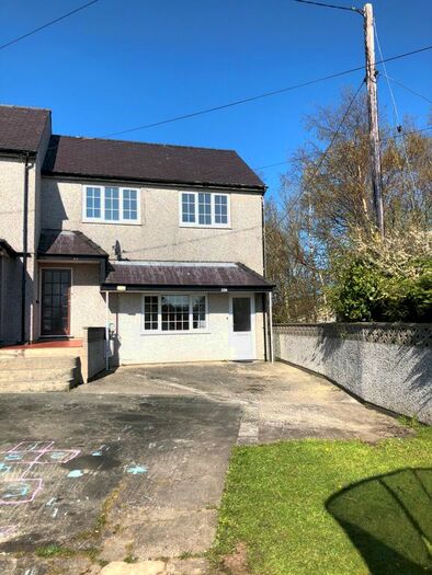 2 Bedroom Semi-Detached House To Rent In Tremarfon, Llandegfan LL59