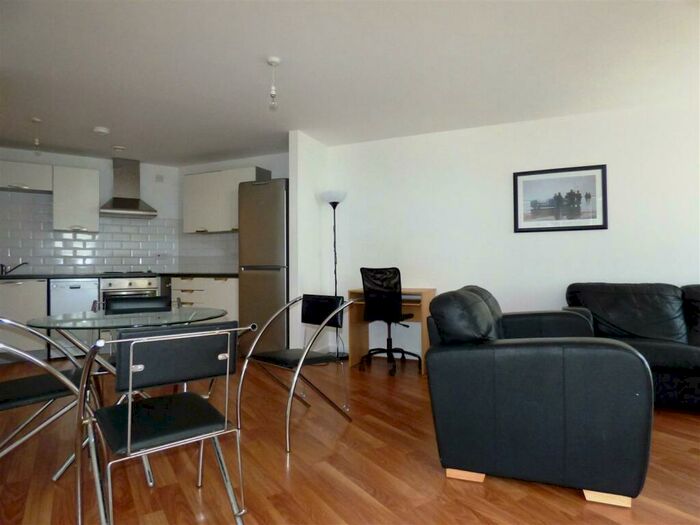 2 Bedroom Flat To Rent In The Life Building, Boston Street, Hulme, M15