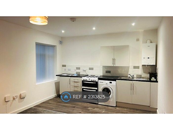 1 Bedroom Flat To Rent In Kenwardly Road, Hull, HU10