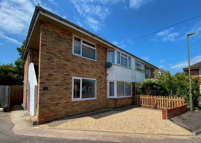 2 Bedroom Apartment To Rent In Hillsborough Close, Oxford, OX4