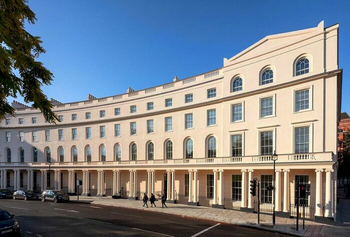 1 Bedroom Flat To Rent In Park Crescent, London, W1B