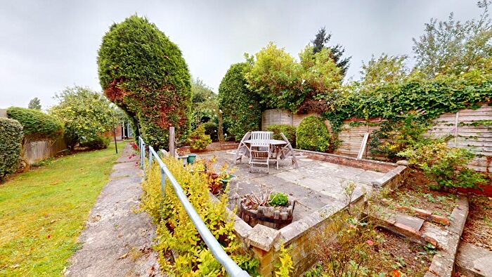 3 Bedroom Semi-Detached Bungalow For Sale In Charnwood Avenue, Westone, Northampton, NN3