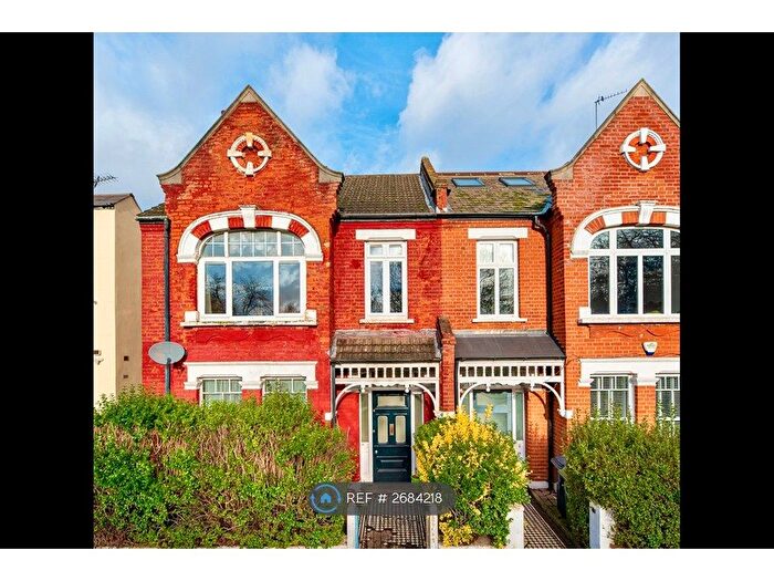 4 Bedroom Flat To Rent In Emmanuel Road, London, SW12