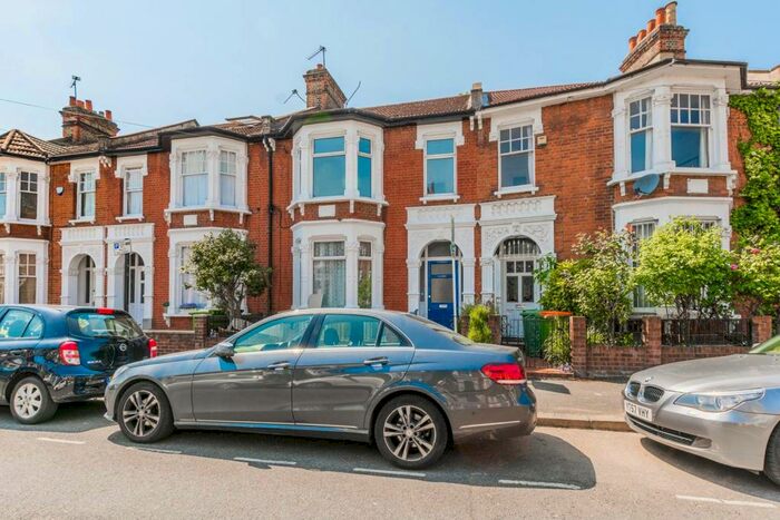 4 Bedroom House To Rent In Crosby Road, Stratford, London, E7