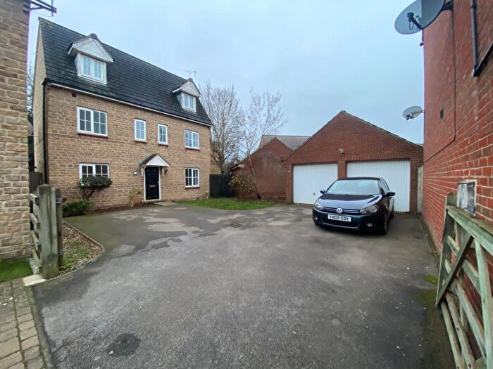 6 Bedroom Detached House For Sale In Banbury, Oxfordshire, OX16