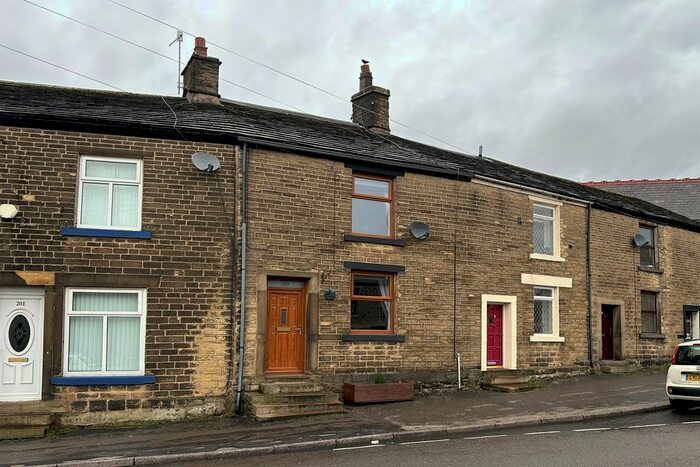 3 Bedroom Terraced House To Rent In High Street East, Glossop, SK13
