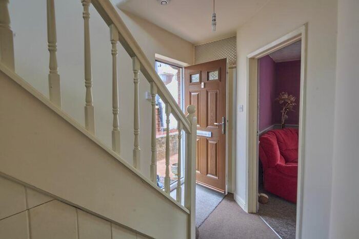 3 Bedroom Semi-Detached House For Sale In Rifford Road, Exeter, EX2