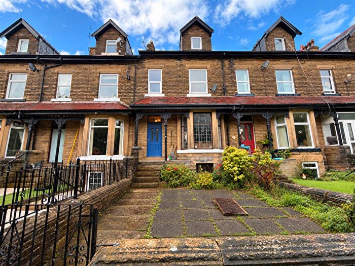 5 Bedroom Terraced House For Sale In Larchmont, Clayton, Bradford, BD14