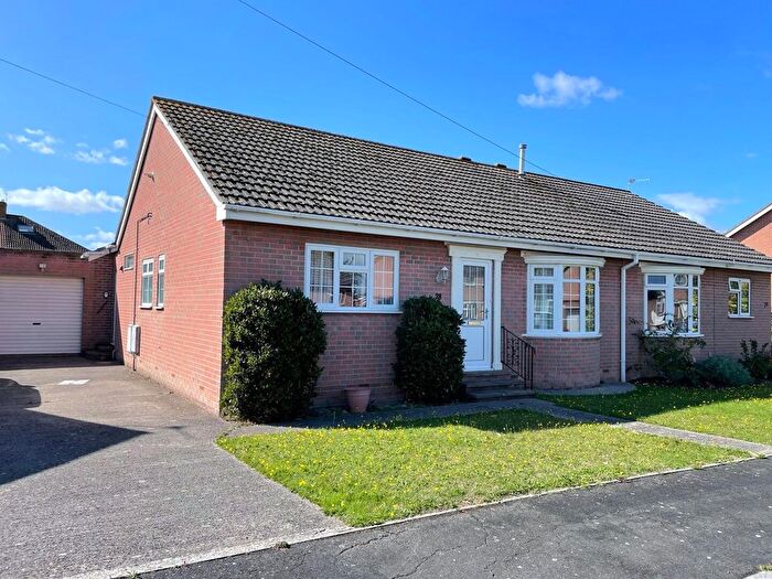 3 Bedroom Bungalow For Sale In Parnell Way, Burnham-On-Sea, TA8
