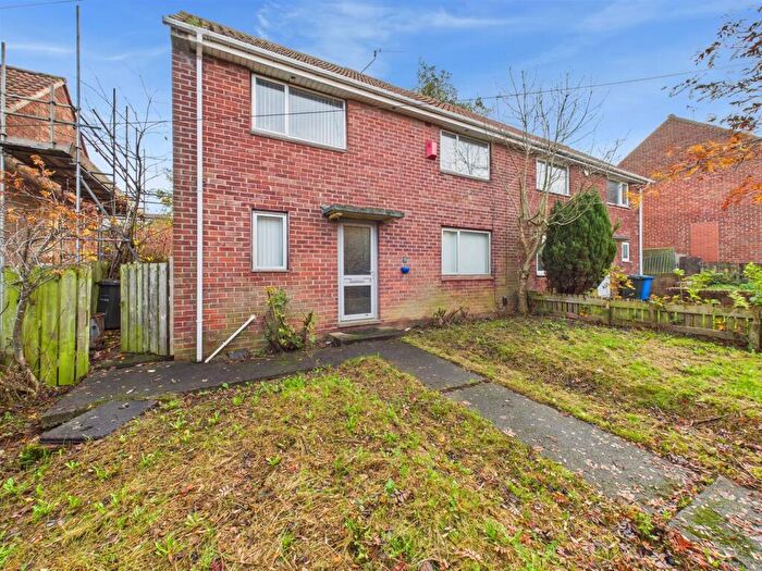 3 Bedroom Semi Detached House For Sale In Stapeley View, Kenton, Newcastle Upon Tyne, NE3