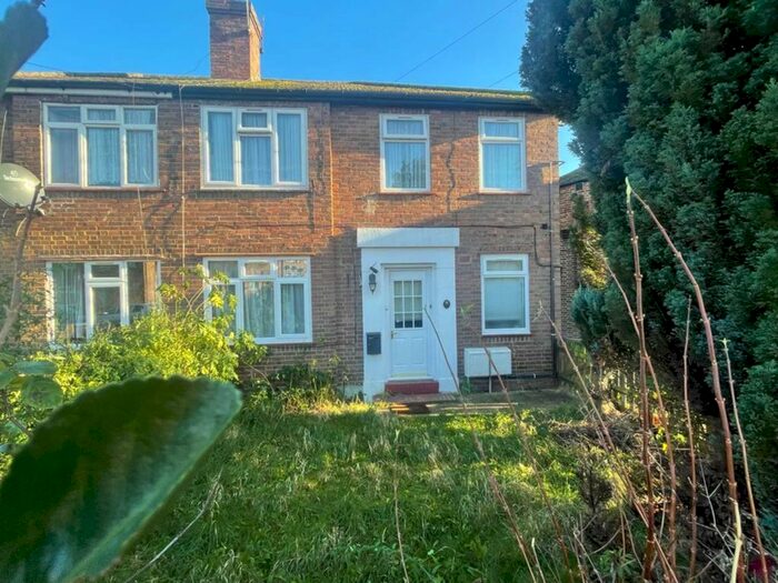 2 Bedroom Maisonette To Rent In Shelley Avenue, Greenford, UB6