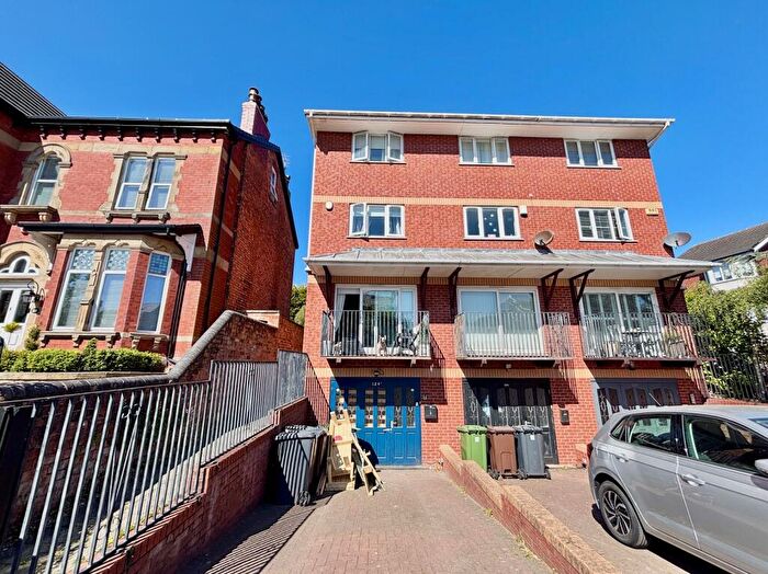 3 Bedroom Town House To Rent In Liverpool Road, Southport, Merseyside., PR8