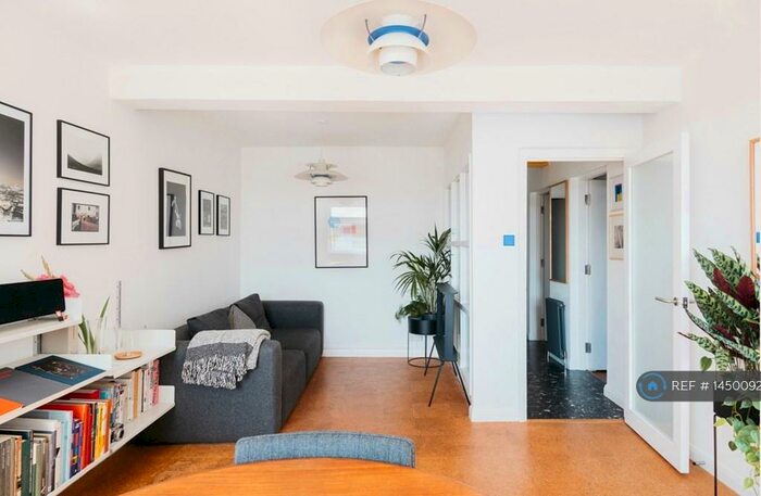 2 Bedroom Flat To Rent In Honor Oak Road, London, SE23