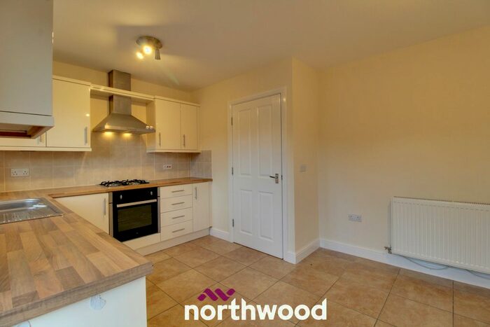 4 Bedroom Semi-Detached House For Sale In Main Street, West Stockwith, Doncaster, DN10