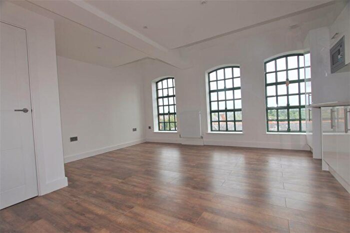 1 Bedroom Apartment To Rent In - Rock Street, Wellingborough, FL14