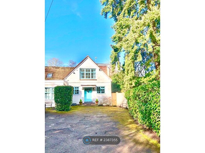 2 Bedroom Semi-Detached House To Rent In Ascot, Ascot, SL5