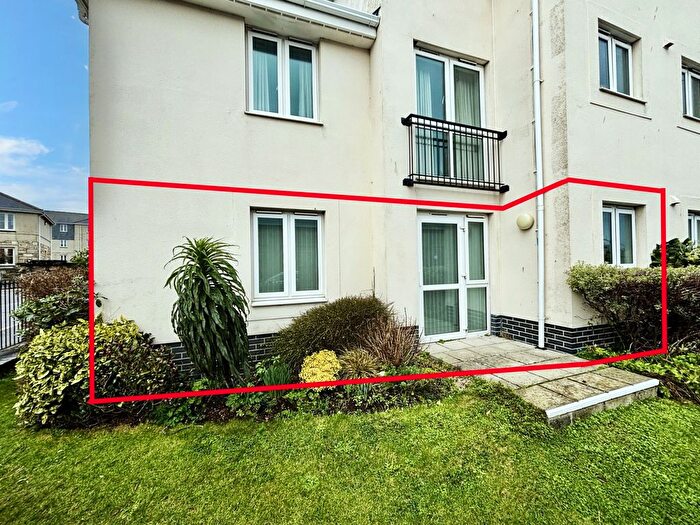 2 Bedroom Flat For Sale In East Terrace, Penzance, TR18