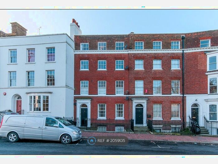 2 Bedroom Flat To Rent In Hawley Square, Margate, CT9