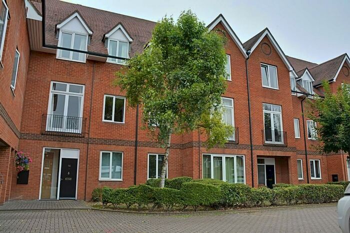 1 Bedroom Flat To Rent In Bluecoat Court, Hertford, SG14