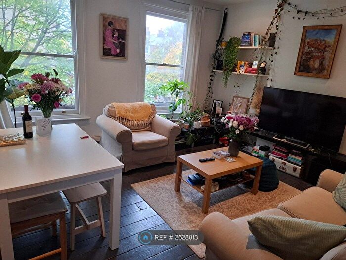 2 Bedroom Flat To Rent In Holloway Road, London, N7
