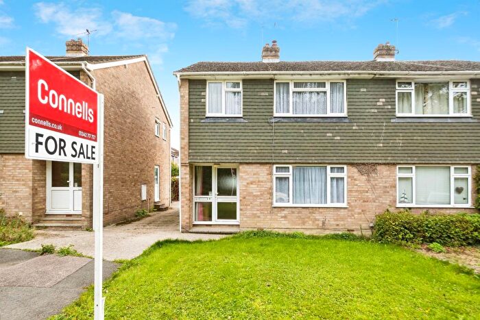 3 Bedroom Semi-Detached House For Sale In Bridgelands, Copthorne, Crawley, RH10