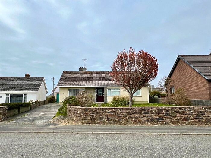 4 Bedroom Detached House For Sale In Church Road, Roch, Haverfordwest, Pembrokeshire, SA62
