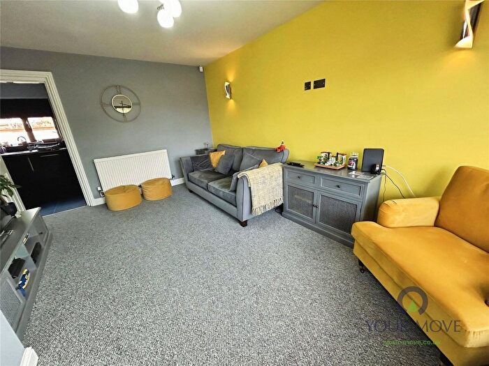 3 Bedroom Semi-detached House For Sale In Carroll Drive, Meir Hay, Stoke On Trent, Staffordshire, ST3