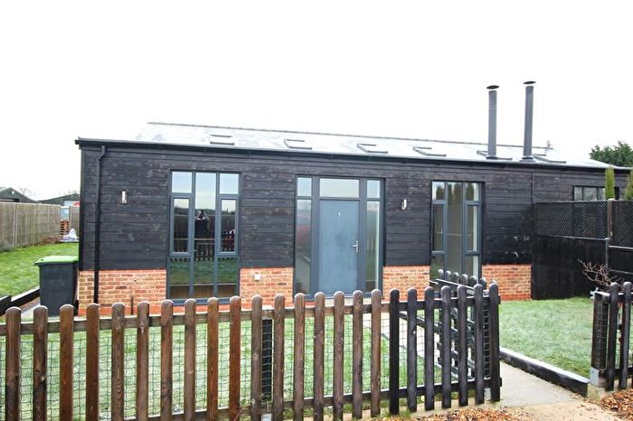 3 Bedroom Detached House To Rent In The Old Hay Barn, Shrubbery Lane, MK44