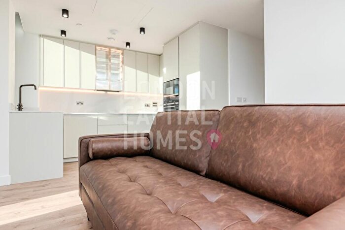 2 Bedroom Apartment To Rent In Valencia Tower, Bolinder Place London, EC1V