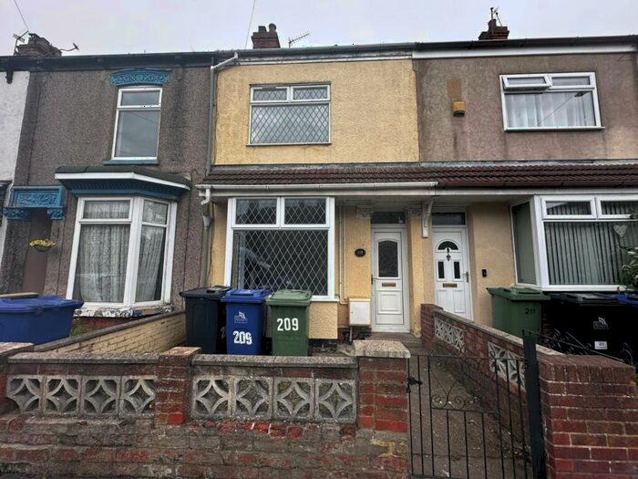 3 Bedroom Terraced House To Rent In Heneage Road, Grimsby, DN32