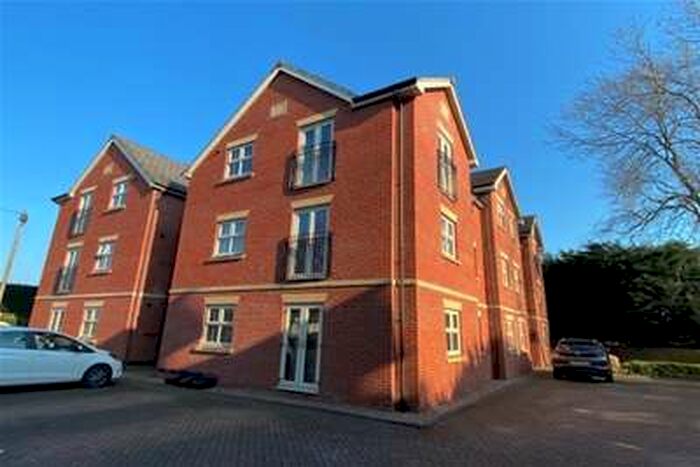 2 Bedroom Flat To Rent In Cherry Trees, Bessacarr, DN4