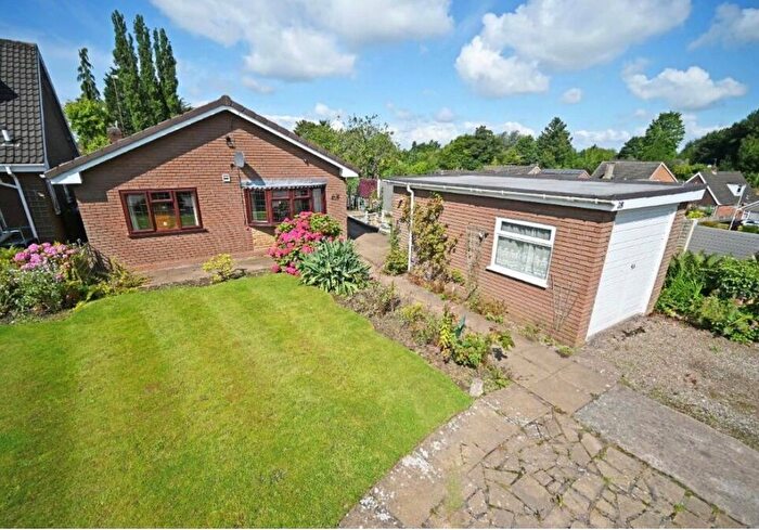 2 Bedroom Detached Bungalow For Sale In Richmond Avenue, Finchfield, Wolverhampton, WV3