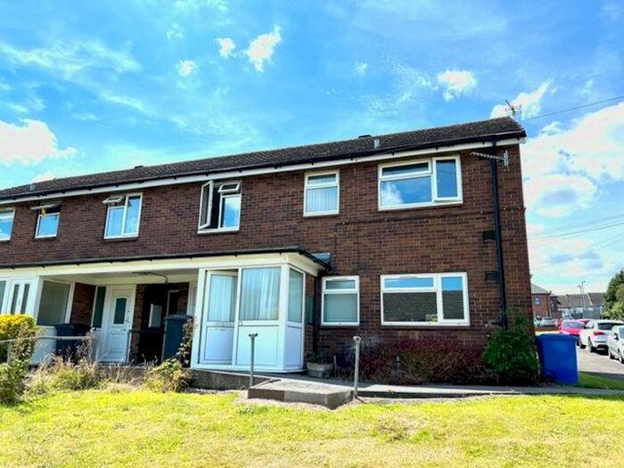 2 Bedroom Maisonette To Rent In Cottage Lane, Chasetown, Burntwood, WS7