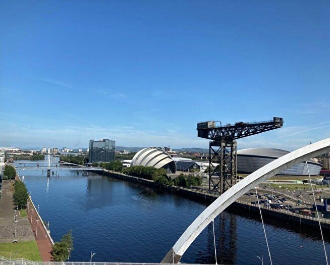 2 Bedroom Apartment To Rent In Mavisbank Gardens, Glasgow -, G51