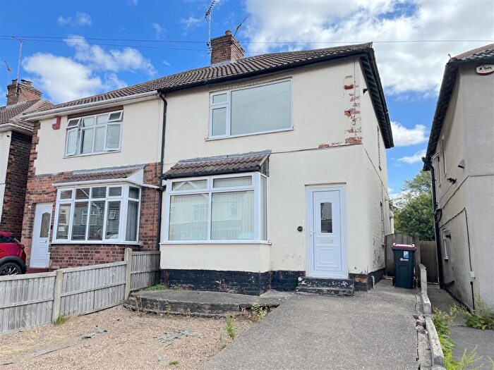 3 Bedroom Semi-Detached House To Rent In Lindleys Lane, Kirkby-In-Ashfield, Nottingham, NG17