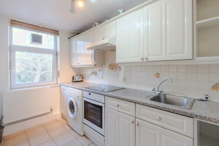 1 Bedroom Flat To Rent In Prince Of Wales Drive, SW11