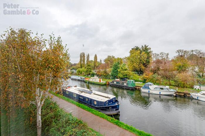 1 Bedroom Apartment To Rent In Brindley Close, Wembley, HA0
