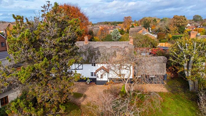 4 Bedroom Detached House For Sale In The Knoll, Maulden, MK45