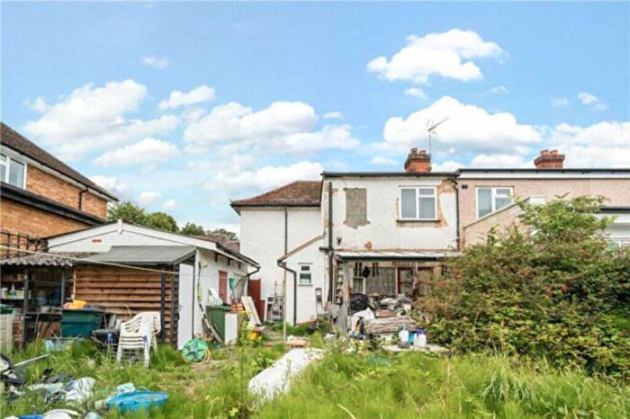 3 Bedroom Semi Detached House For Sale In Brookshill Avenue, Harrow, HA3