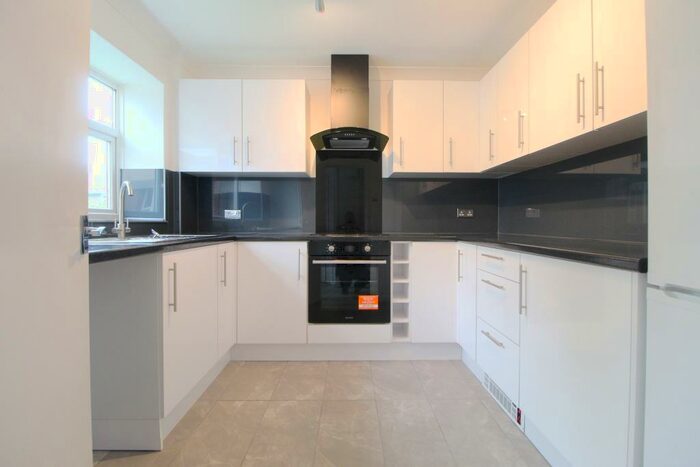 2 Bedroom Apartment To Rent In Leahurst Court Road, Brighton, BN1