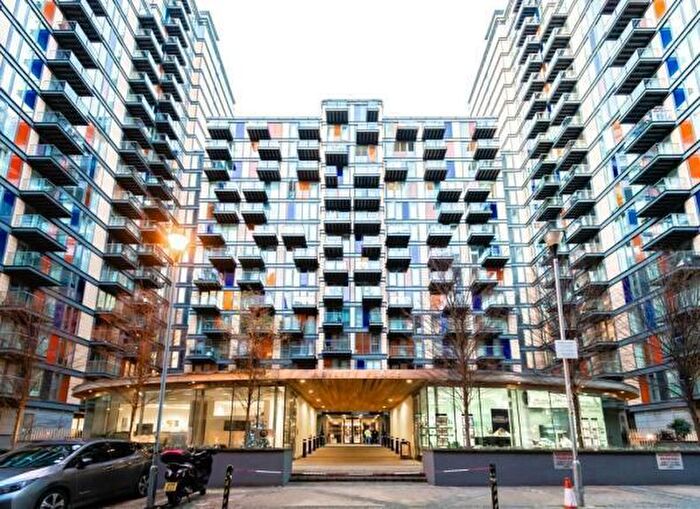 2 Bedroom Apartment To Rent In Ability Place, Millharbour, South Quay, Canary Wharf, London, E14