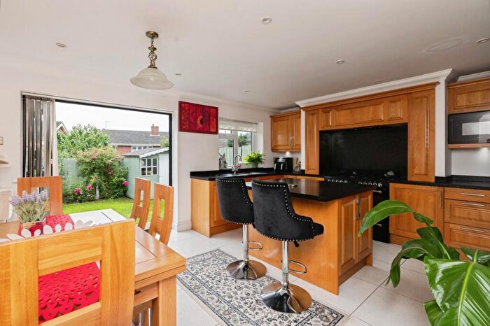 4 Bedroom Semi-Detached House For Sale In Dedham Close, Billericay, Essex, CM11