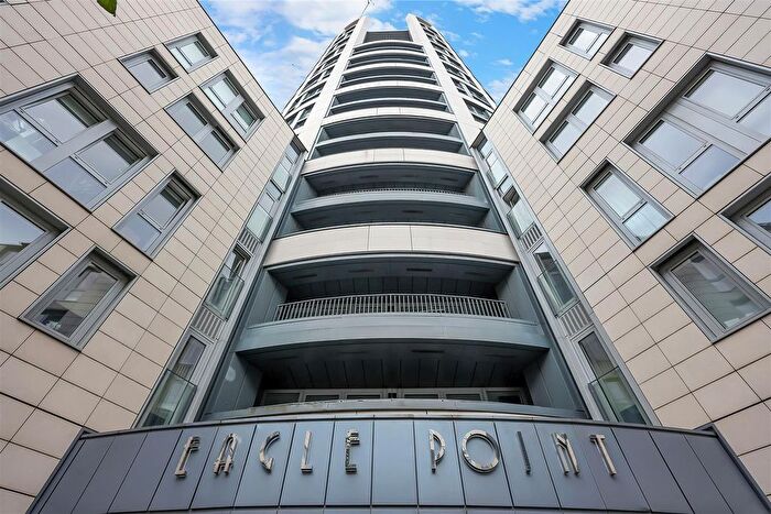 2 Bedroom Flat To Rent In City Road, London, EC1V