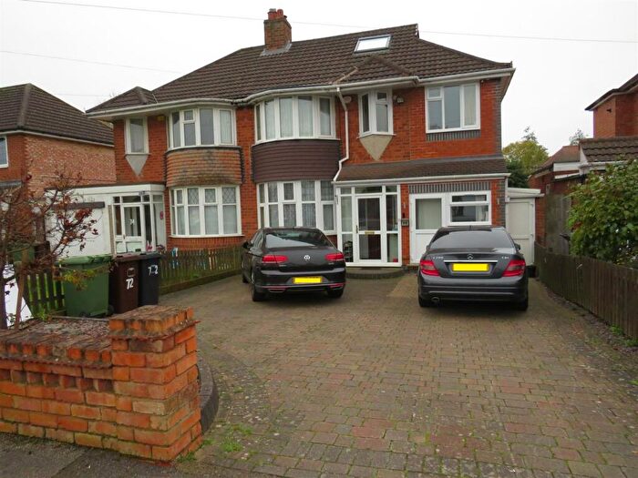 4 Bedroom Semi-Detached House For Sale In Hawthorne Road, Castle Bromwich, Birmingham, B36