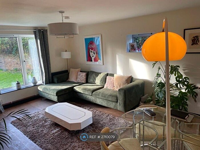 2 Bedroom Flat To Rent In Alwyne Road, London, N1