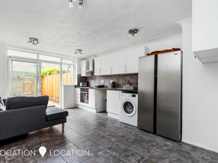 4 Bedroom Terraced House To Rent In Millfields Road, London, E5