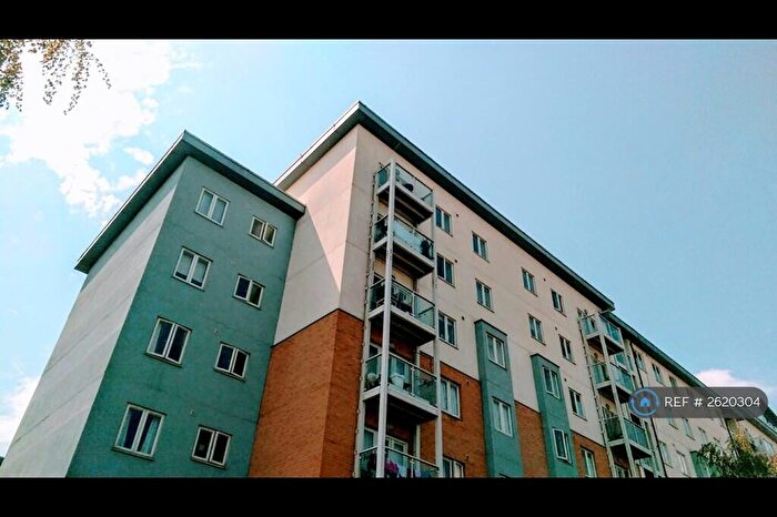 2 Bedroom Flat To Rent In Foundry Court, Slough, SL2