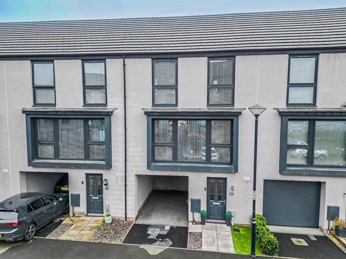 4 Bedroom Terraced House For Sale In Ffordd Y Dociau, Barry, CF62