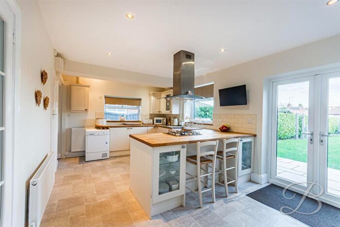 2 Bedroom Semi-Detached House For Sale In Warsop Lane, Rainworth, Mansfield, NG21