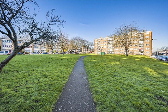 1 Bedroom Flat For Sale In Cortis Road, London, SW15